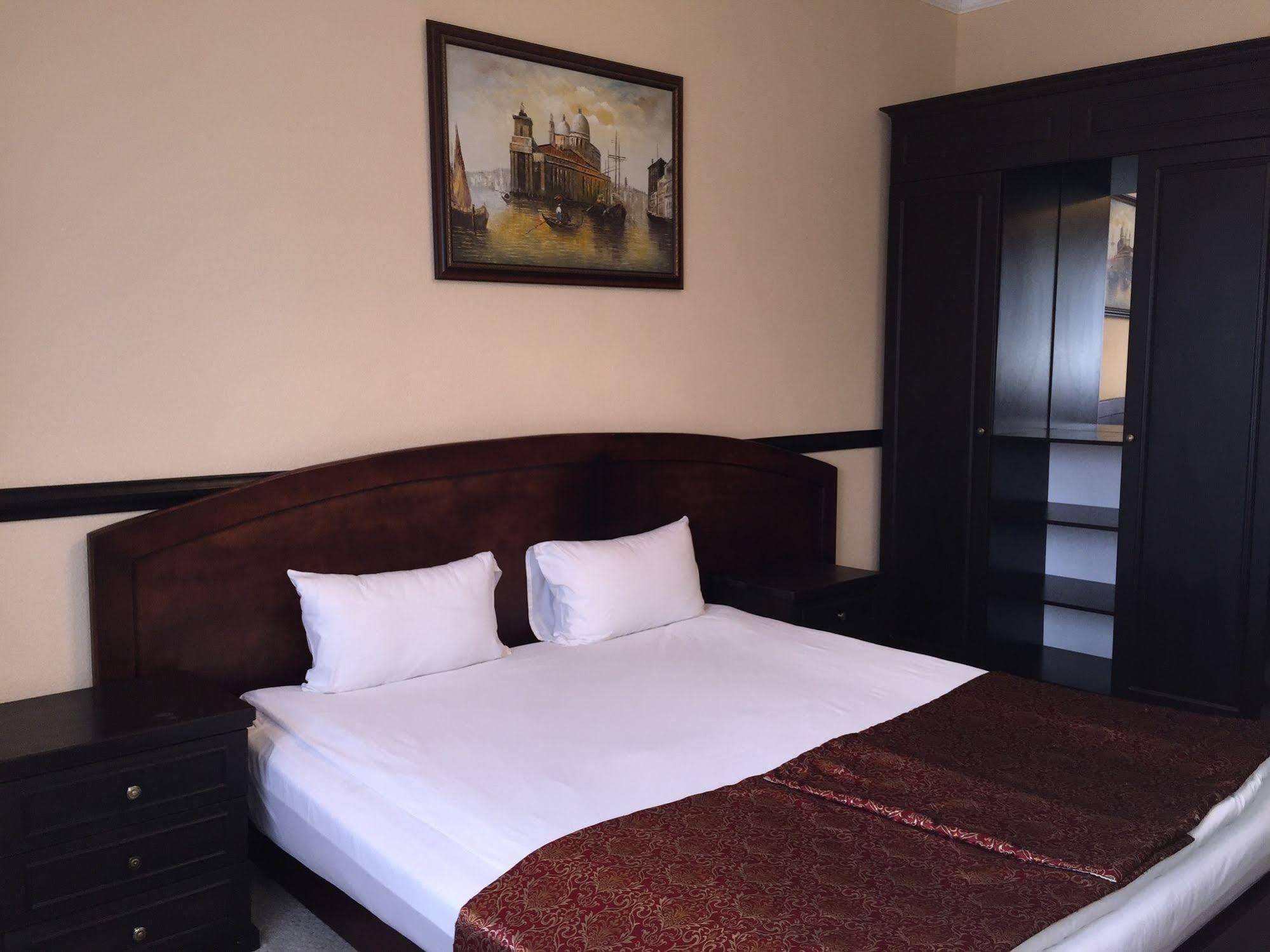 Belon Life Hotel Astana Eksteriør billede